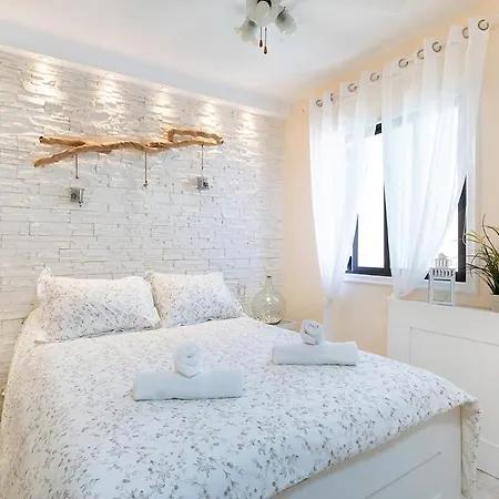 195 Tropical By Sunkeyrents Daire Chayofa